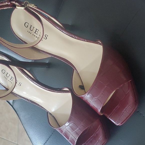 Guess 5" Heels - Picture 2 of 10
